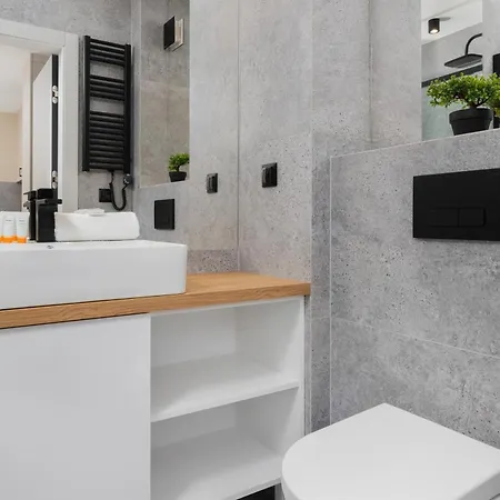 Stunning Srebrna With City View By Renters 아파트